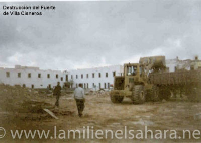 003.- Demolición del Fuerte de Villa Cisneros, Dic. 2004.